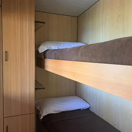 مكان تخييم Village Santa Fortunata - Campogaio سورينتو