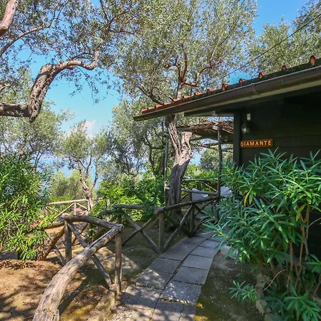 Village Santa Fortunata - Campogaio سورينتو