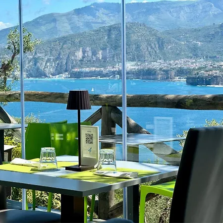 Village Santa Fortunata - Campogaio سورينتو