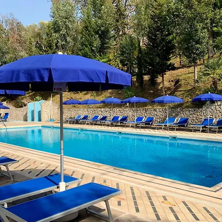 Village Santa Fortunata - Campogaio مكان تخييم